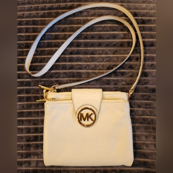 Michael Kors Fulton Bag - Picture 1 of 12